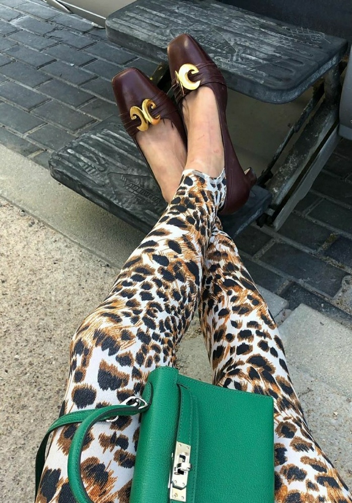 Meet your Posher, Claudia